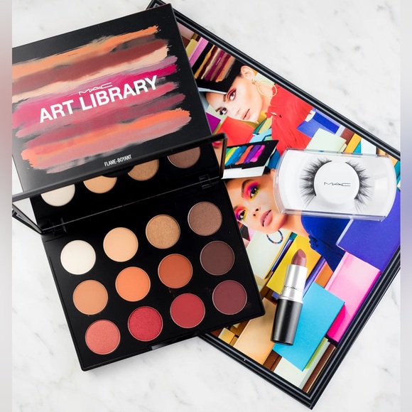 M.A.C art library eyeshadow palette